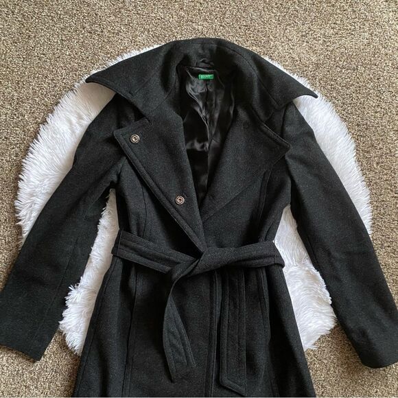 United Colors of Benetton Wool Coat Belted Lined Size 40 Womens US Size 4 - Picture 6 of 10